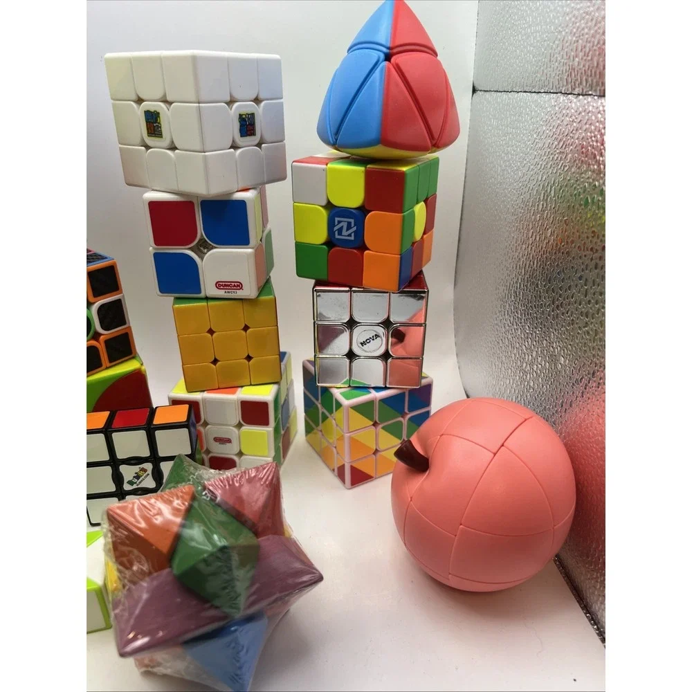 Lot of 21 Assorted Twisty Puzzles Rubik's Cubes